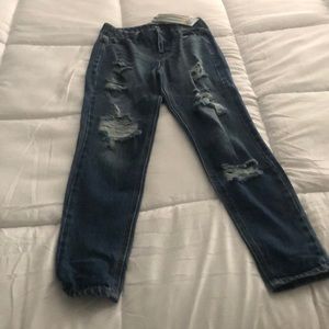 Skinny girlfriend jeans . Brand new !